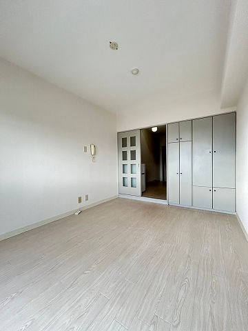 ロイヤルメゾン武庫之荘Ⅶの洋室|きれいな洋室です