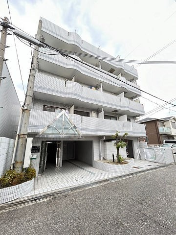 ロイヤルメゾン武庫之荘Ⅶの外観|おしゃれな外観です