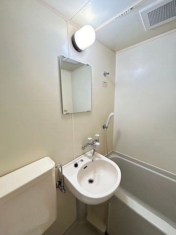 ロイヤルメゾン武庫之荘Ⅶの洗面所|コンパクトで使いやすい洗面所