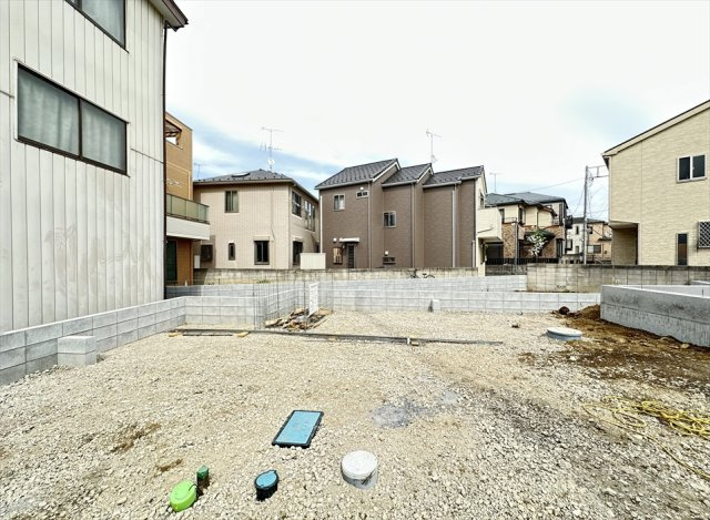 【外観】 | 志木市本町2丁目　新築一戸建住宅　全5棟　(志木本店) | 販売現地／2026年4月18日撮影　
水廻りが1階に集中しているので家事動線も良好です。