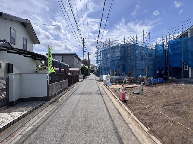 柏市柏新築戸建の前面道路含む現地写真|東側前面道路