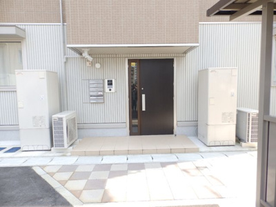 【エントランス】 | ウィルコート小郡給領町  D棟