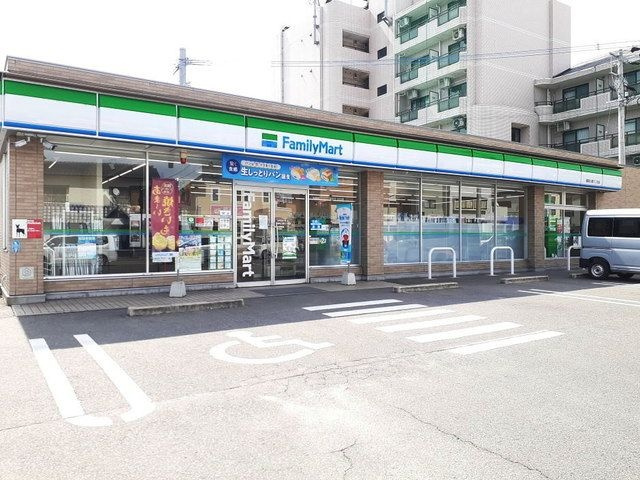 Ｌ・シャルマン　Ｂの周辺