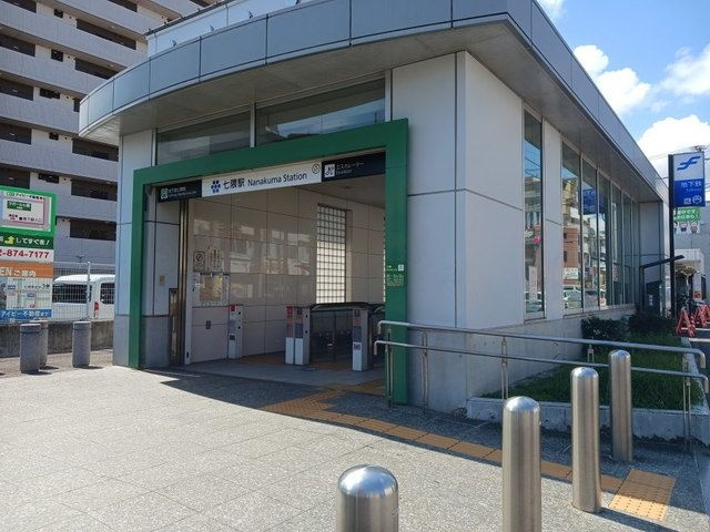 Ｌ・シャルマン　Ｂの周辺