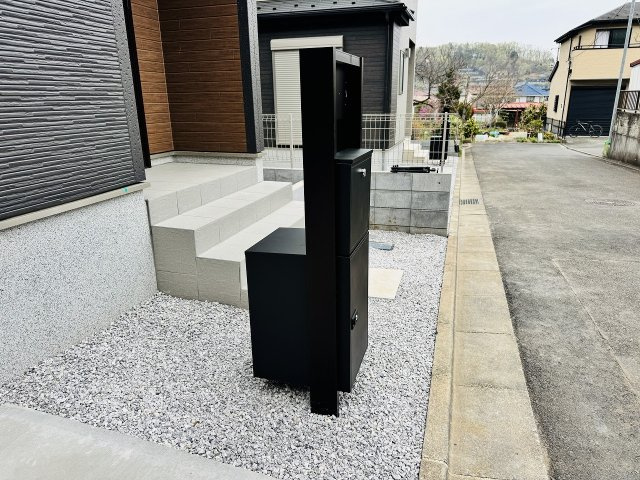 八王子市　川口町　新築一戸建て　１１期の設備|～不在時の荷物受け取りに大変便利な宅配BOX～