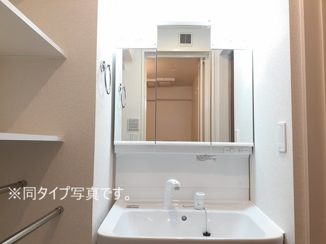ソルナシエンテ　ウエストの洗面所|洗面所