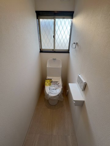 つつじが丘７丁目　中古戸建てのトイレ|コンパクトで使いやすいトイレです