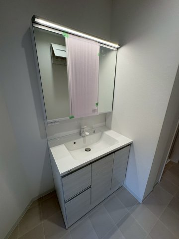 つつじが丘７丁目　中古戸建ての独立洗面台|独立洗面化粧台付き