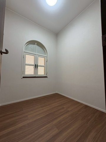 つつじが丘７丁目　中古戸建ての洋室|コンパクトで使いやすい洋室です