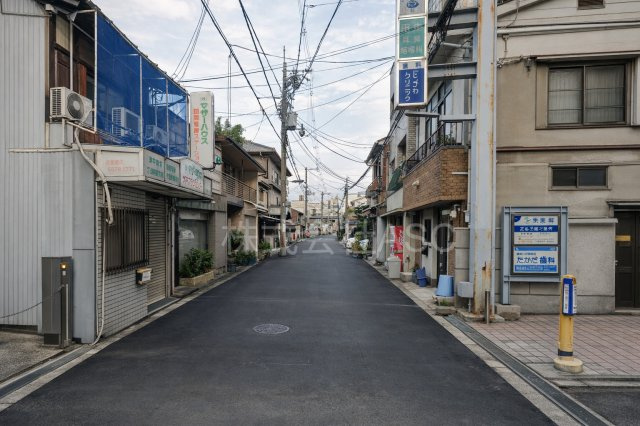 粉浜ビル 貸店舗・事務所の洋室