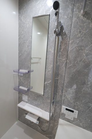 《仲介手数料無料》ふじみ野市駒西１丁目2-1新築一戸建てグラファーレの浴室
