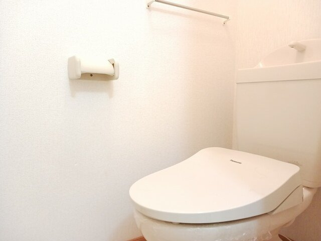 プレジールのトイレ|落ち着いたトイレです