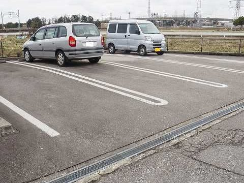 プレジールの駐車場|駐車場完備です