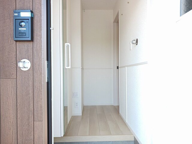 フォルトゥナガーデンＡの玄関|シンプルで使いやすい玄関です