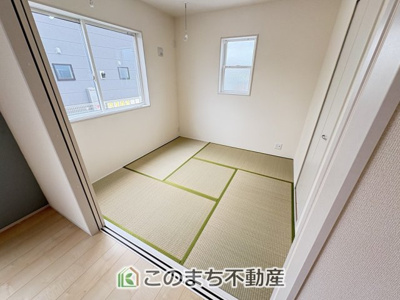 【和室】 |  LiveleGarden.S　第5栃木岩舟町静和　1号棟 | 宿泊者の就寝スペースとしても活用できる落ち着いた雰囲気の1階和室4.5帖☆