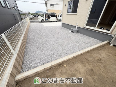【庭】 |  LiveleGarden.S　第5栃木岩舟町静和　1号棟 | 広々としたお庭でプール遊びやBBQを楽しめます☆