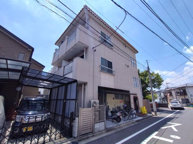コーポロビンの外観