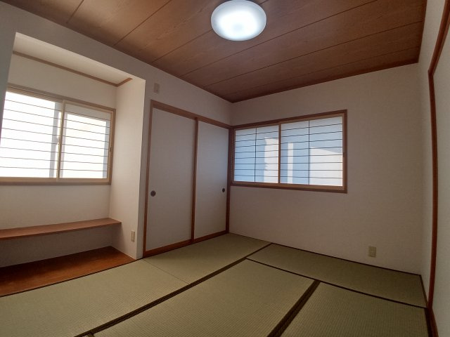 ステイツマンション泉町の和室|柔らかい畳が心地よい和室