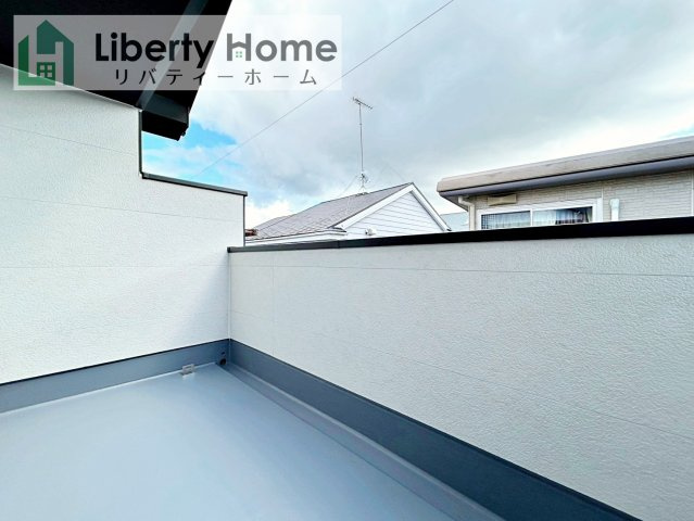 牛久市田宮6期　新築戸建のバルコニー
