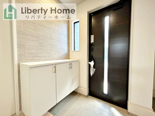 牛久市田宮6期　新築戸建の玄関
