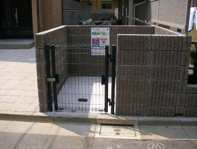 ミルボヌールのエントランス