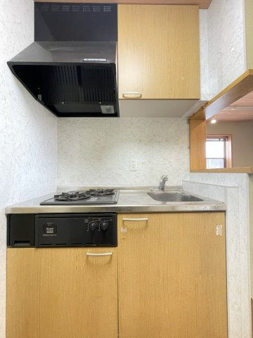 太秦一ノ井町　中古戸建のキッチン|1F　　ミニキッチン