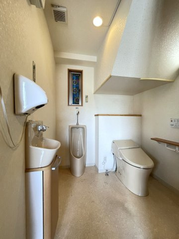 太秦一ノ井町　中古戸建のトイレ|1F　トイレ