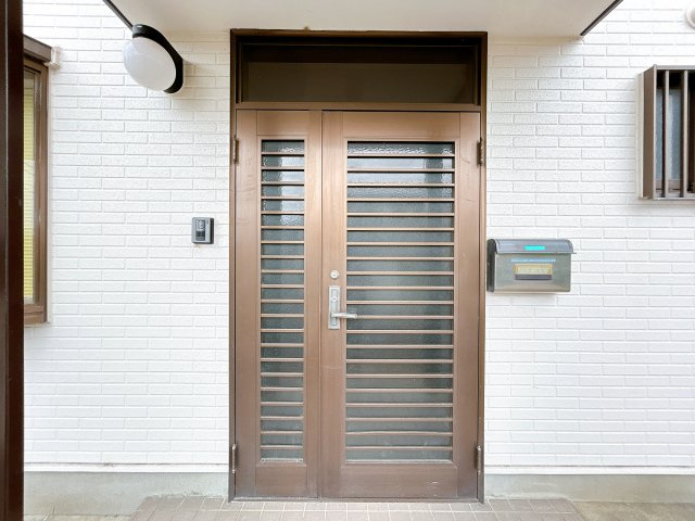 リフォーム済中古戸建　各務原市鵜沼羽場町6丁目　平成7年築の玄関