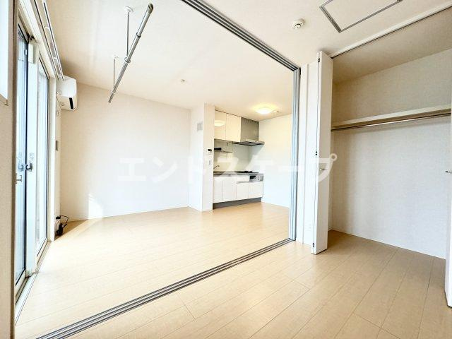 プレシャス前橋　Ｃの居間・リビング|高崎、前橋、伊勢崎エリアのお部屋探しはエンドスケープまで！お客様の理想お聞かせ下さい♪
