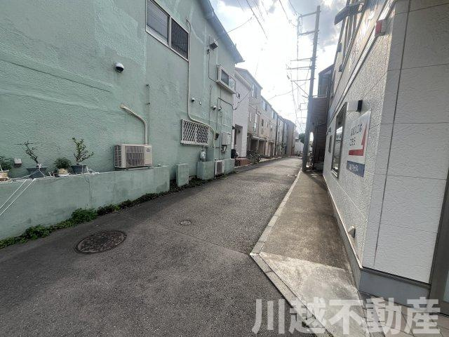 2駅2路線、始発駅が使える便利な住まいの前面道路含む現地写真|前面道路含む現地写真です