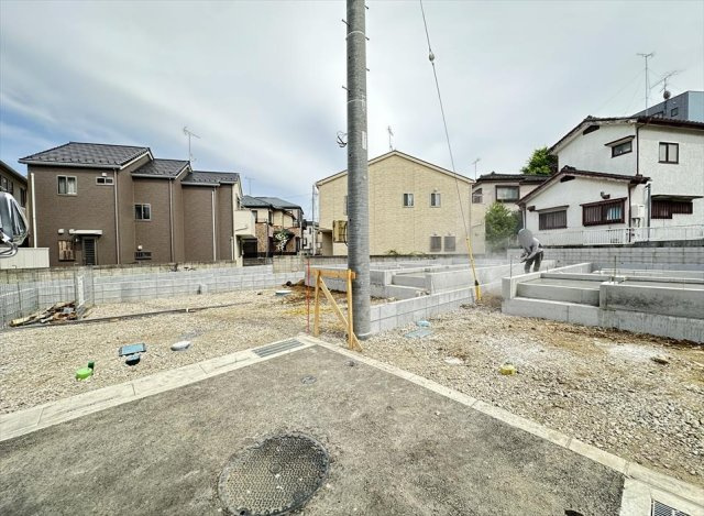 【外観】 | 志木市本町2丁目　新築一戸建住宅　全5棟　(志木本店) | 販売現地／2026年4月18日撮影　
スーパーやドラッグストアなど買い物施設が充実しているので日々の生活に便利。