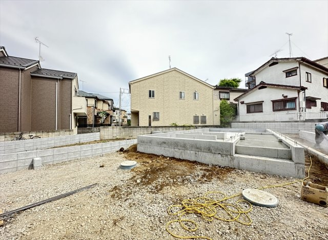 【外観】 | 志木市本町2丁目　新築一戸建住宅　全5棟　(志木本店) | 販売現地／2026年4月18日撮影　
育児中にも便利な食洗器付きなので家事の時間を短縮できます。