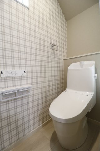 和歌山市中島　中古未入居戸建のトイレ