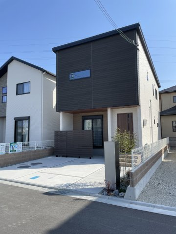 和歌山市中島　中古未入居戸建の外観