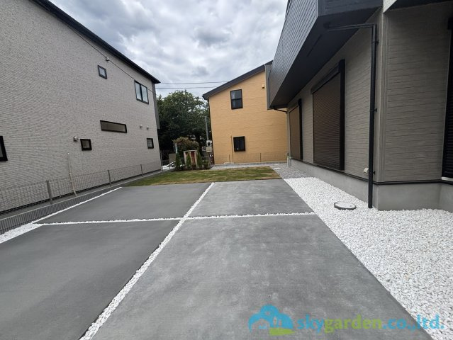 大磯町西小磯　新築戸建　全4棟3号棟の駐車場
