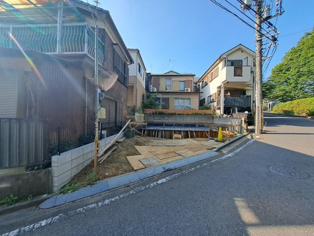 【外観】 | 新座市石神4丁目　新築一戸建住宅　全1棟　(保谷店) | 2026年5月撮影/第一種低層住居専用地域につき住環境の良さが魅力