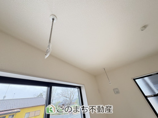 【設備】 |  LiveleGarden.S　第5栃木岩舟町静和　2号棟 | 便利な室内物干し金物付き☆