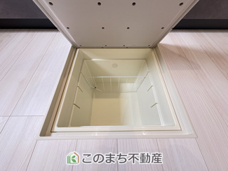 【収納】 |  LiveleGarden.S　第5栃木岩舟町静和　2号棟 | あると便利な床下収納付き☆