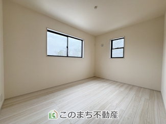 【洋室】 |  LiveleGarden.S　第5栃木岩舟町静和　2号棟 | 2面採光の明るい洋室☆