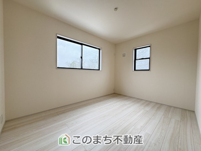 【洋室】 |  LiveleGarden.S　第5栃木岩舟町静和　 | 2面採光の明るい洋室☆