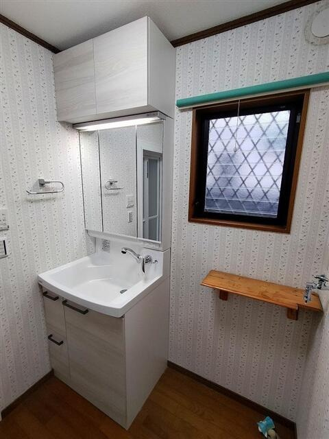 松戸市高塚新田５８１戸建の洗面所