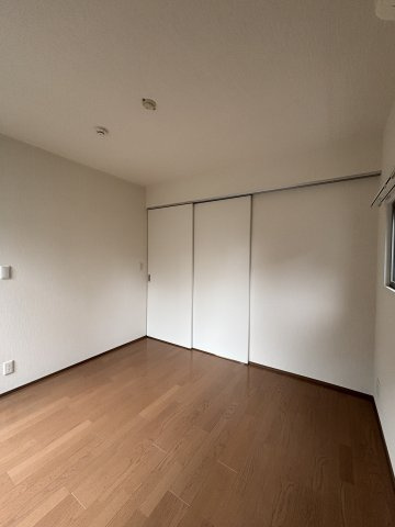 Ａｉｌｅの洋室