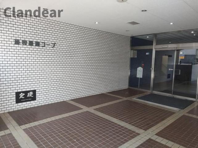 藤和綾瀬コープのエントランス|ドキドキの新生活も、安心してスタート。ぴったりの住まいを見つけませんか？クランディアが一緒に住まい選びをサポートします‼　まずは、お気軽にお問合せください　＃クランディア
