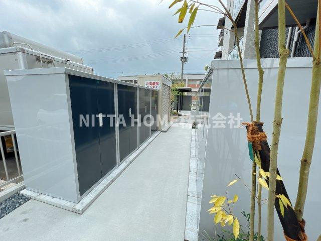 福知山市問屋町厚中問屋町の賃貸マンションのその他共用部分|外部トランクは無料で使用OK◎