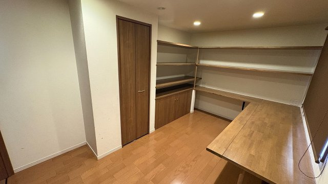 西区豊浜１丁目　中古戸建の洋室