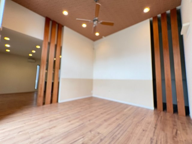 西区豊浜１丁目　中古戸建の居間・リビング