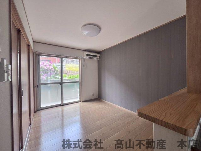 シャルム岡垣Ⅲの居間・リビング