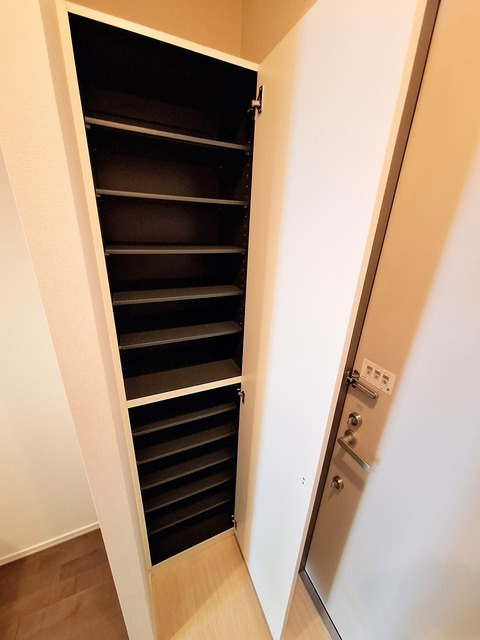 Ｆｒｅｅ　Ａｉｒの玄関|★シューズBOXです★