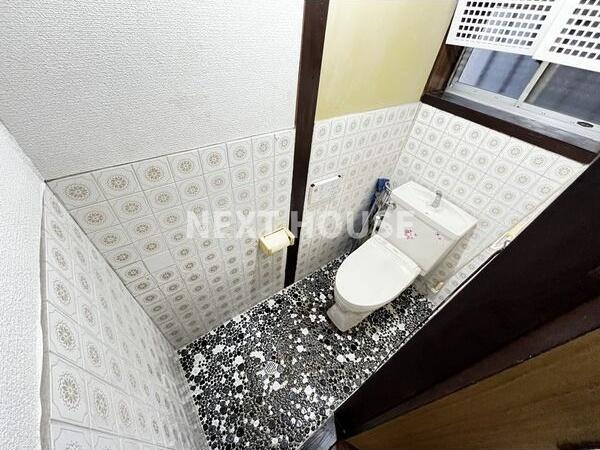 平野区喜連2丁目一戸建てのトイレ