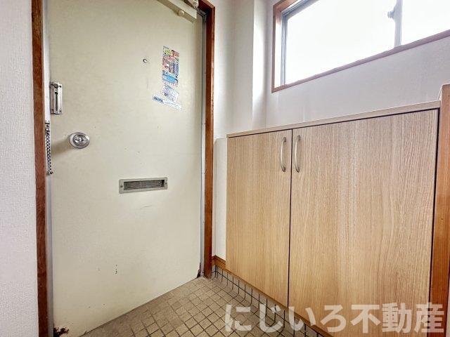 第2ハイツ明治橋の玄関